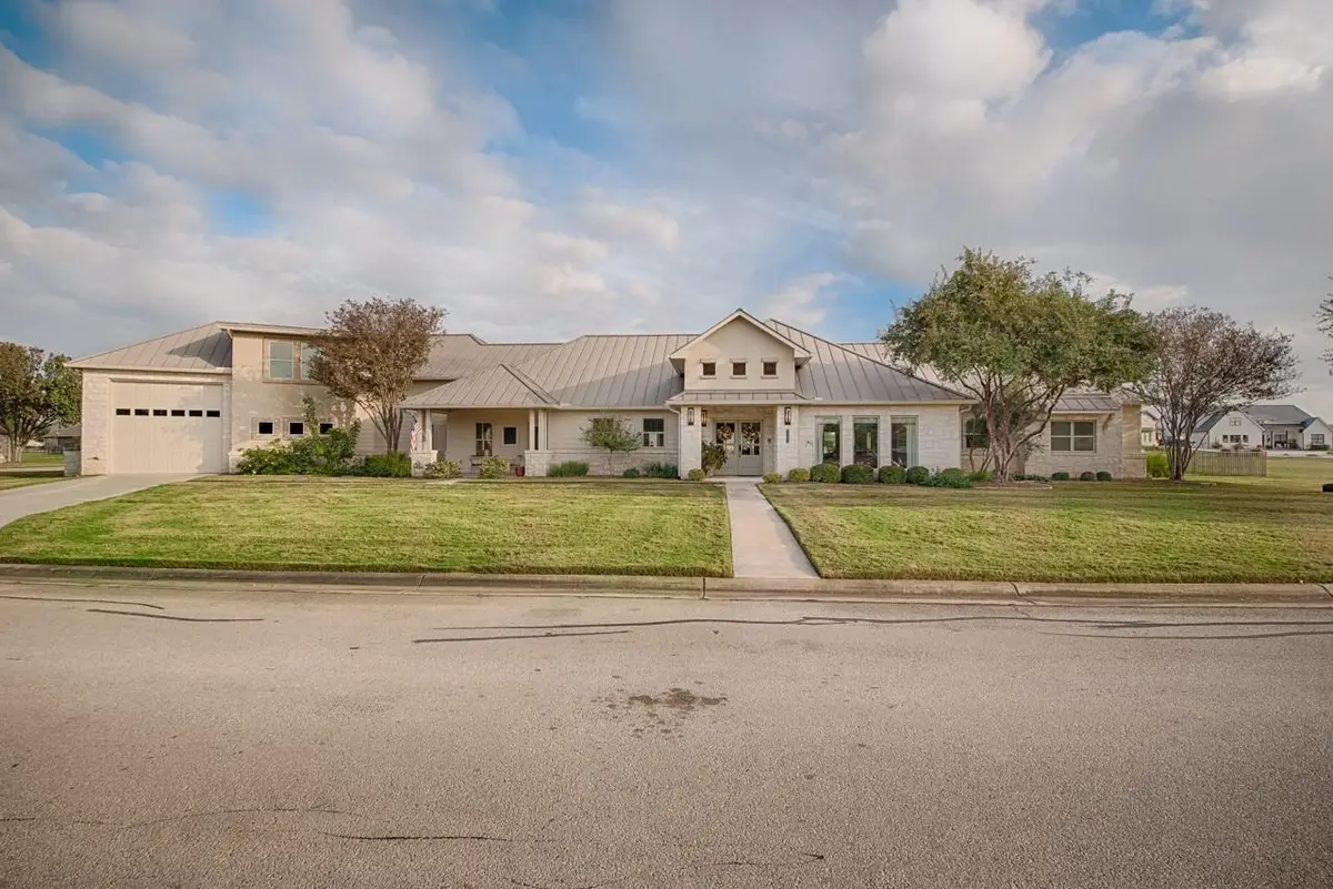 1600 Legends Pkwy, Kingsland, TX 78639 - Image #1