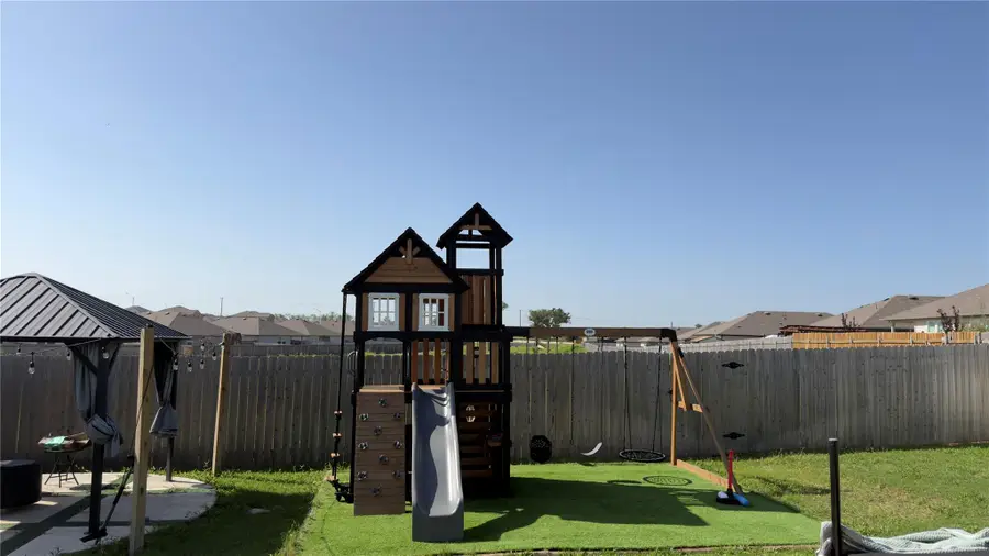 908 Gerardia Ct, Seguin, TX 78155 - #2