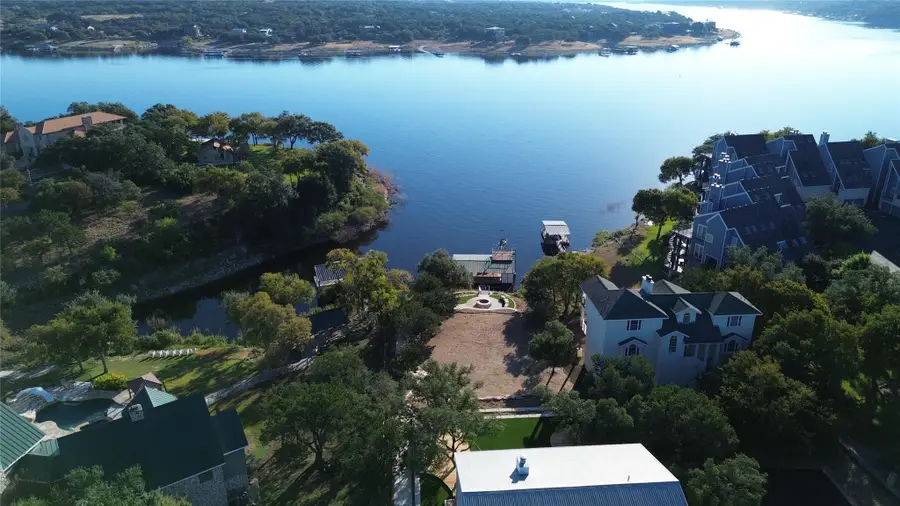 909 Cat Hollow Club Dr, Spicewood, TX 78669 - Image #2