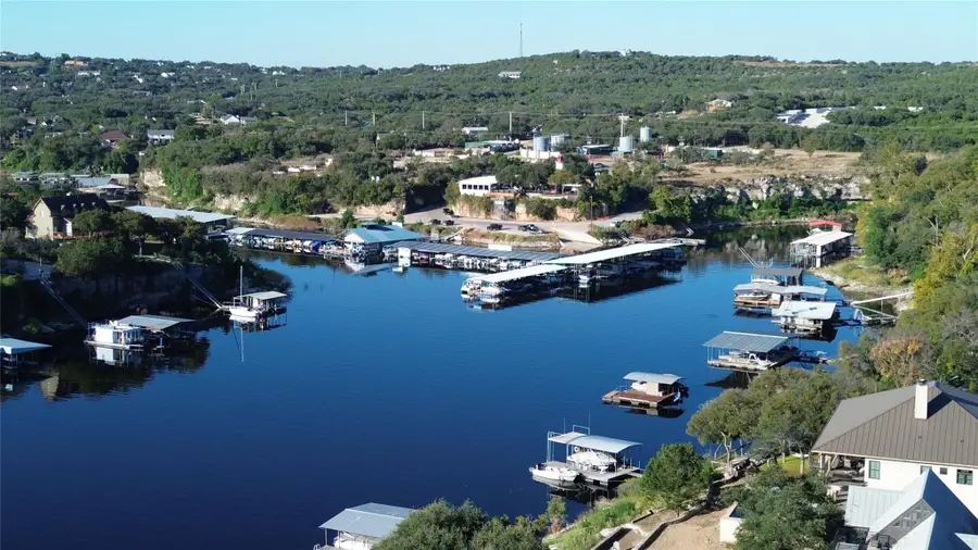 909 Cat Hollow Club Dr, Spicewood, TX 78669 - Image #3