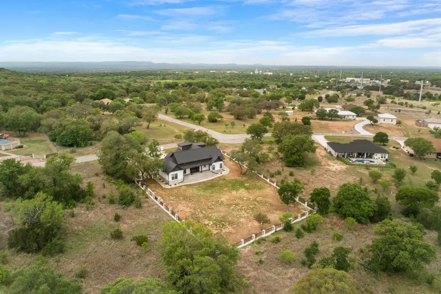 143 Keystone Rdg, Buchanan Dam, TX 78609 - #2