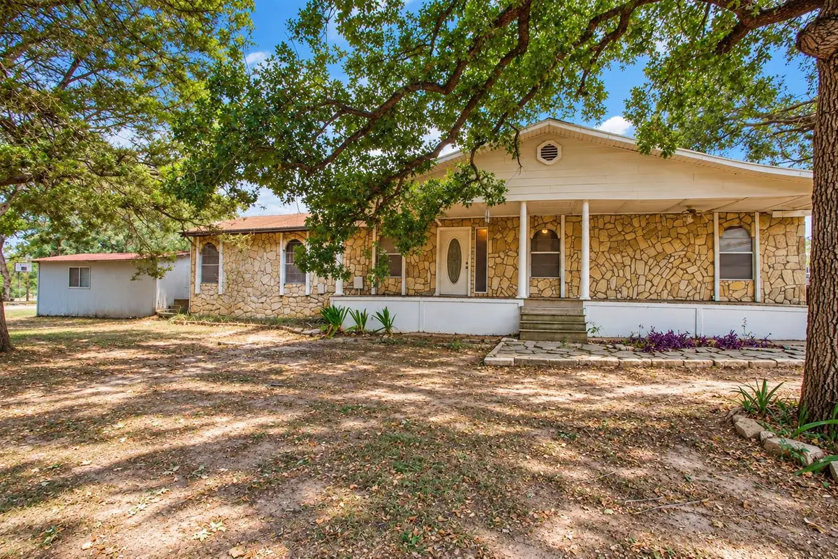 354 Alta Vista Dr, Bastrop, TX 78602 - #1