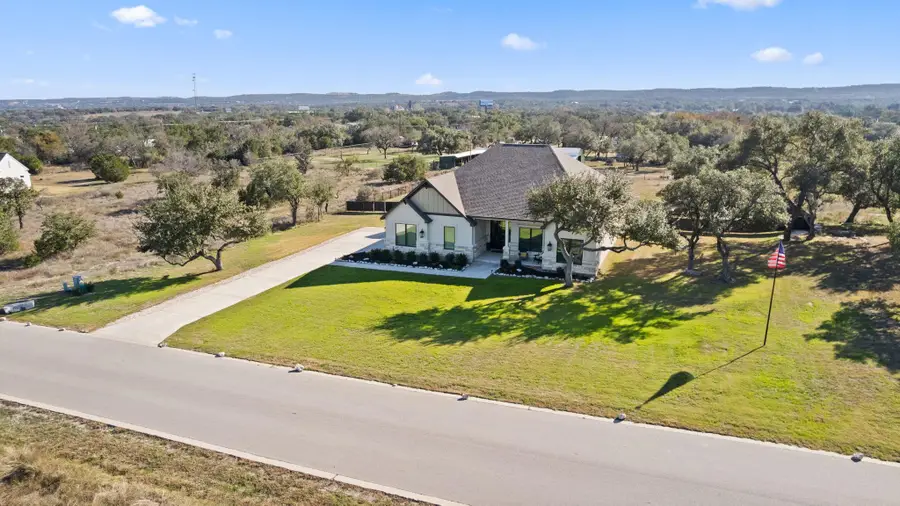 225 Spicewood Trails Dr, Spicewood, TX 78669 - Image #2