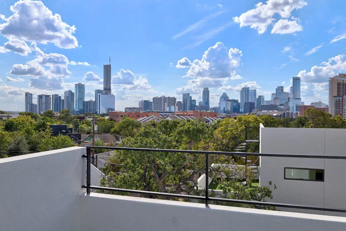 1175 Navasota St #2, Austin, TX 78702 - Image #1