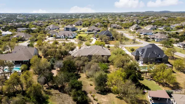 9709 Avion Cv, Dripping Springs, TX 78620