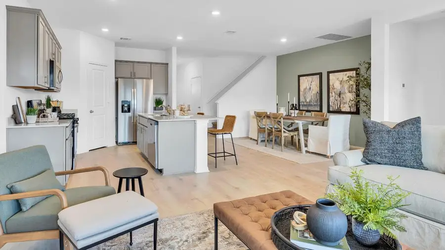 291 Mustang Lake Cir, Buda, TX 78610 - Image #3