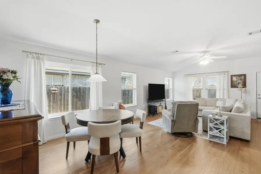 4505 Hoffman Dr, Austin, TX 78749 - Image #3