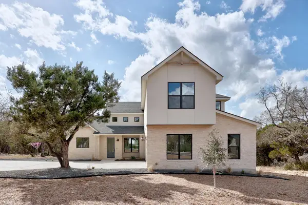 9504 Harbor Dr, Jonestown, TX 78645