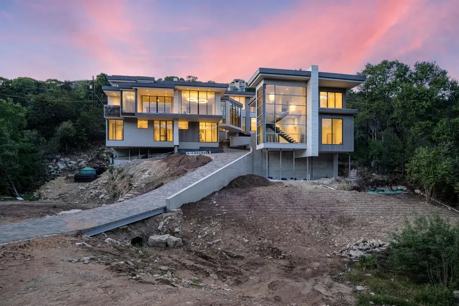 716 Laurel Valley Rd, West Lake Hills, TX 78746 - #2