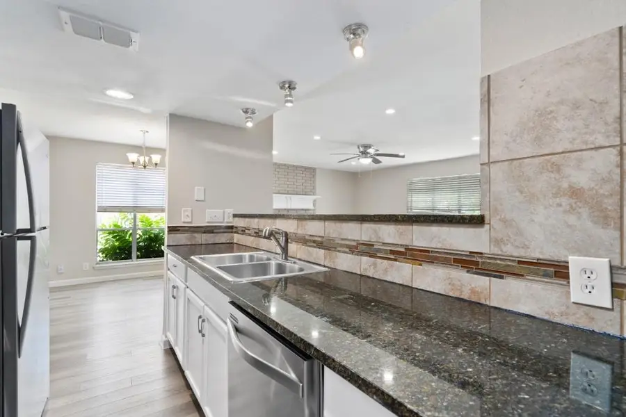 1813A Woodland Ave, Austin, TX 78741 - #2