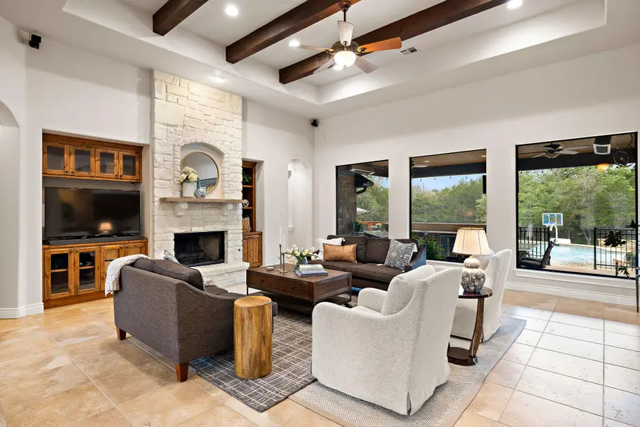 110 Valley View Dr, Bastrop, TX 78602 - #3
