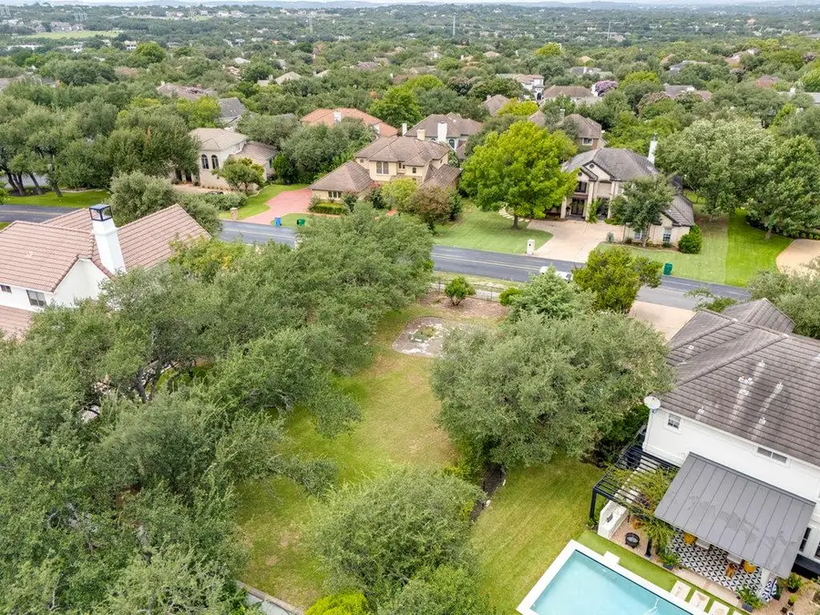 9 Wingreen Loop, The Hills, TX 78738 - #3