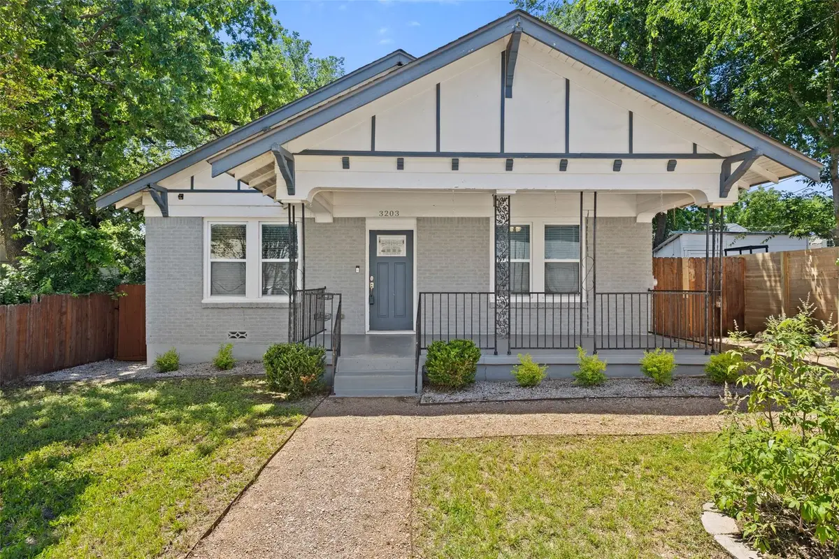 3203 E 18th St, Austin, TX 78721 - #1