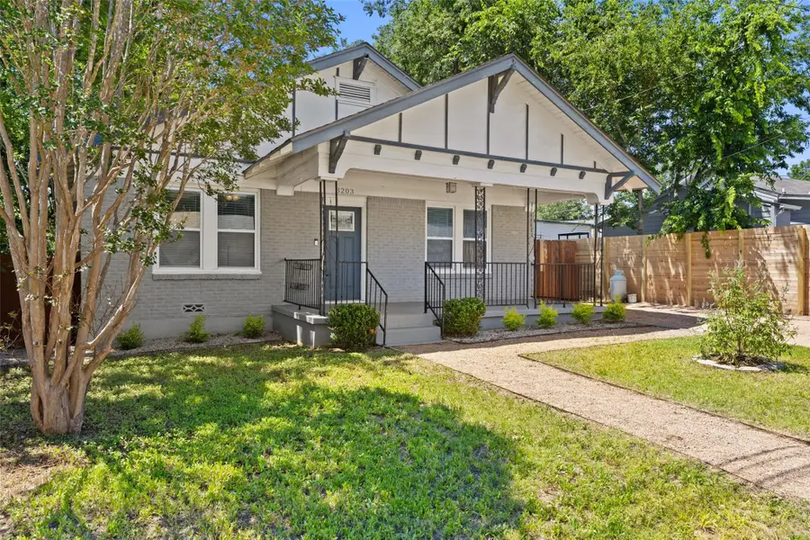 3203 E 18th St, Austin, TX 78721 - #2