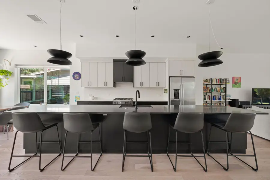 3302 Goodwin Ave #A, Austin, TX 78702 - #3