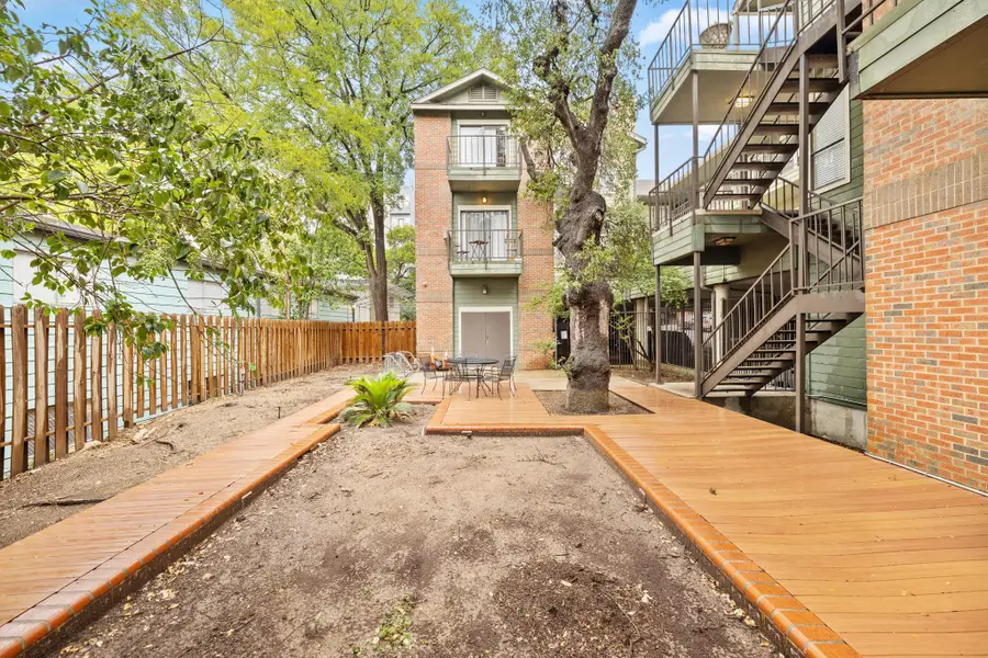 2706 Salado St #210, Austin, TX 78705 - #3
