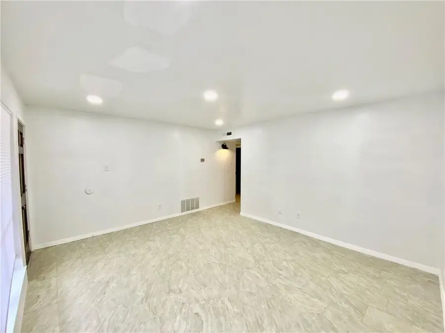6910 Hart Ln #403, Austin, TX 78731 - #3