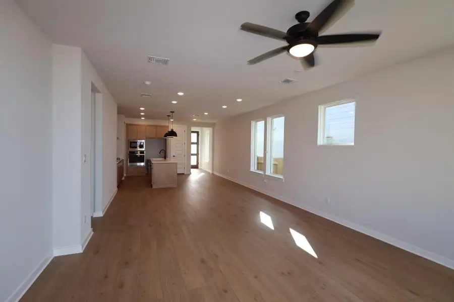 216 High Valley Loop, Liberty Hill, TX 78642 - #3