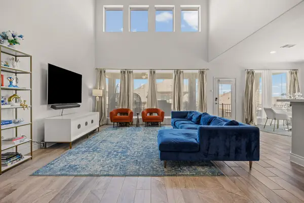 516 Honeybird Ln, Georgetown, TX 78626