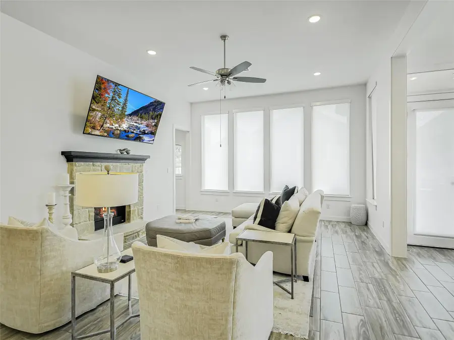 109 Quiet Oak Rd, San Marcos, TX 78666 - #3