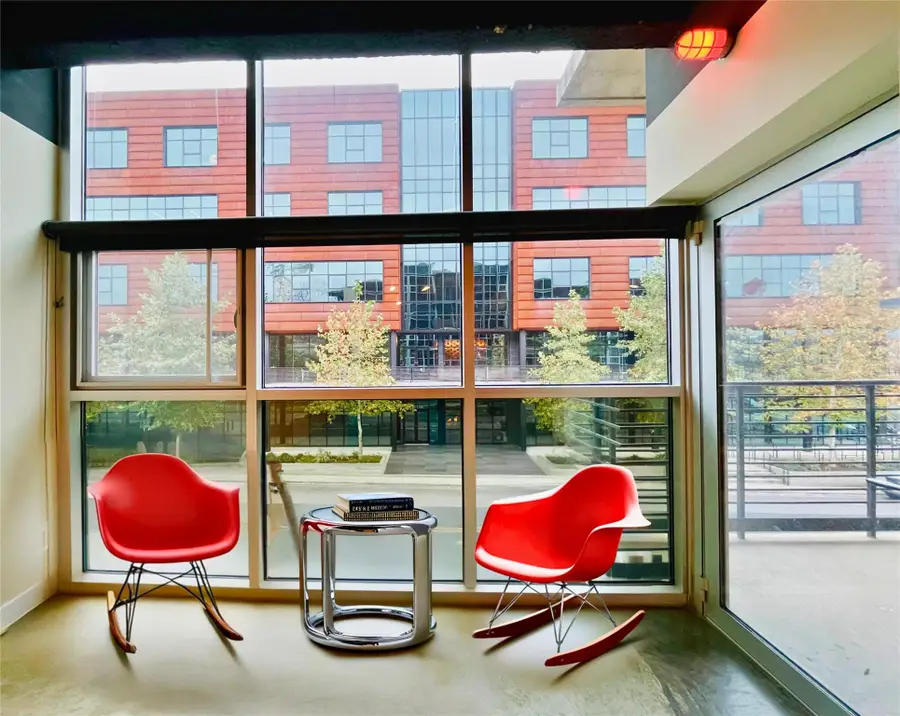 601 E Brushy St #204, Austin, TX 78702 - #2