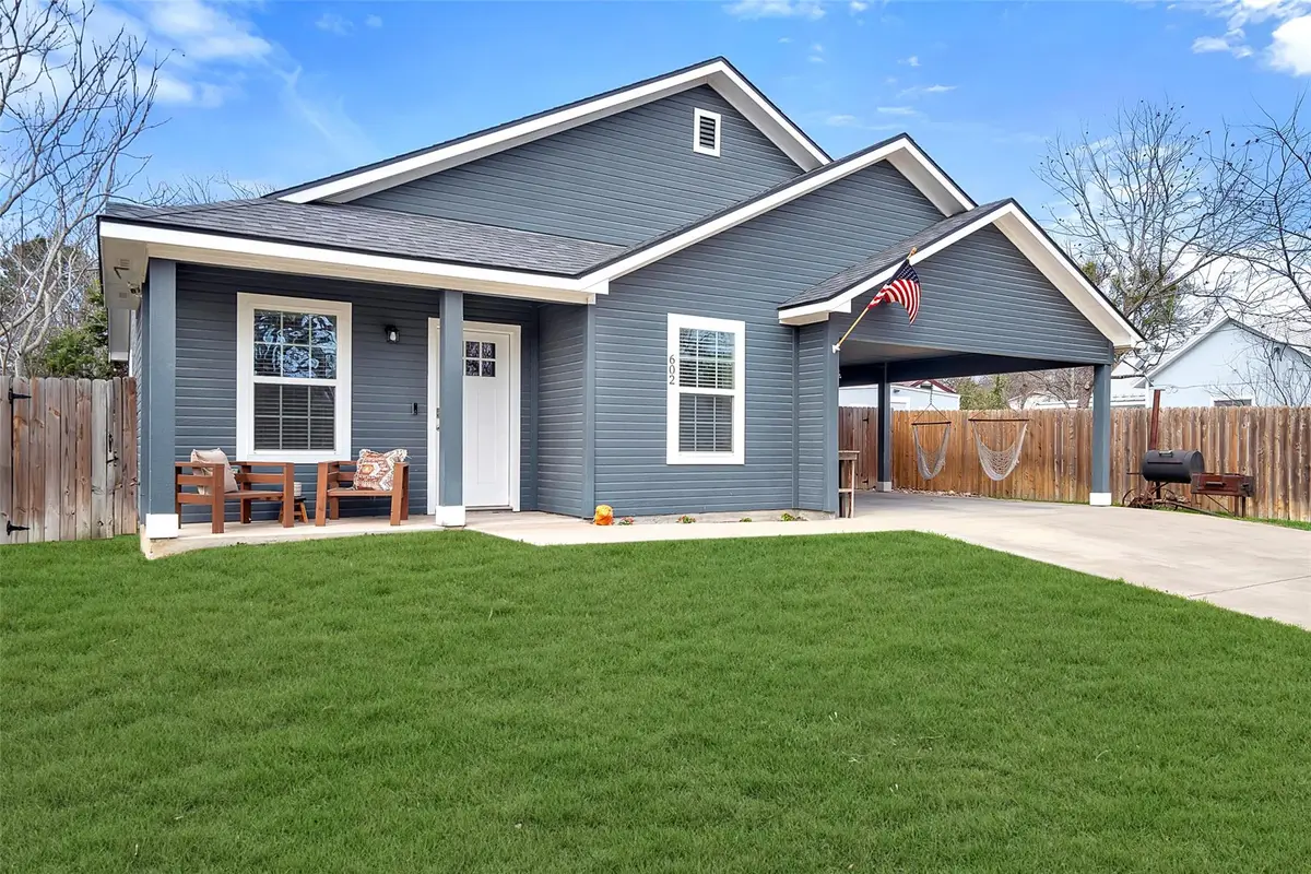 602 S Pierce St, Burnet, TX 78611 - Image #1