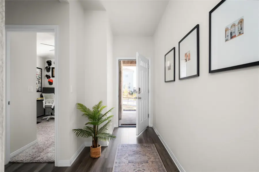 6511 Rounded Pebble Ln, Buda, TX 78610 - Image #2