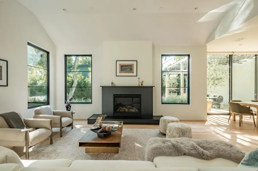 907 Karen, Austin, TX 78757 - #3