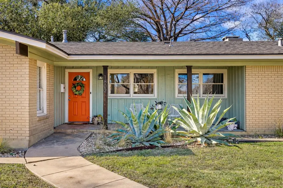 1802 Hutto Rd, Georgetown, TX 78626 - #3