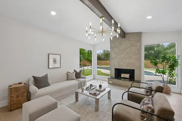11809 Charing Cross Rd, Austin, TX 78759