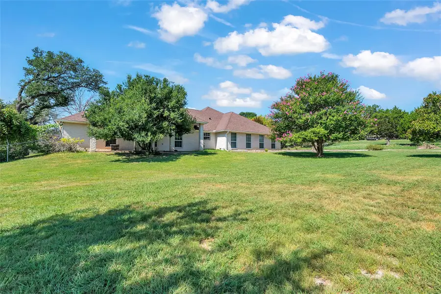 602 Antelope Ln, Lampasas, TX 76550 - Image #2