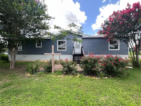 330 Grandview Dr, San Marcos, TX 78666