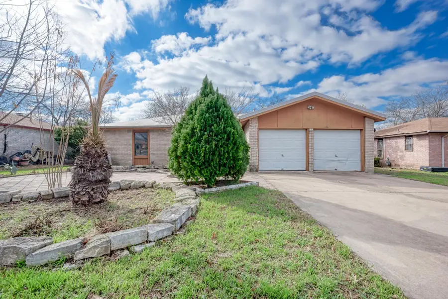 1307 Meadgreen Dr, Austin, TX 78758 - #2