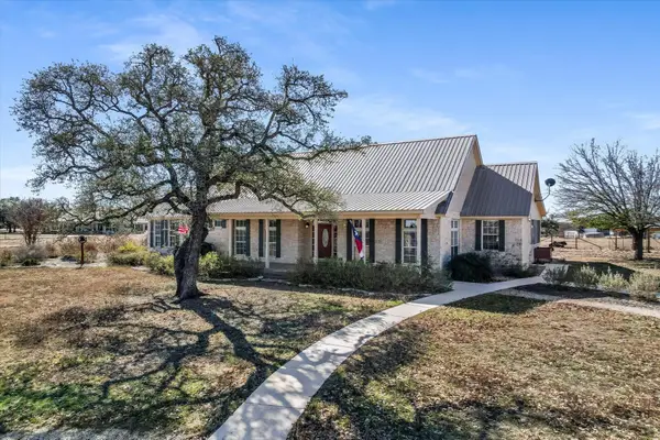 842 Boos Ln, Fredericksburg, TX 78624