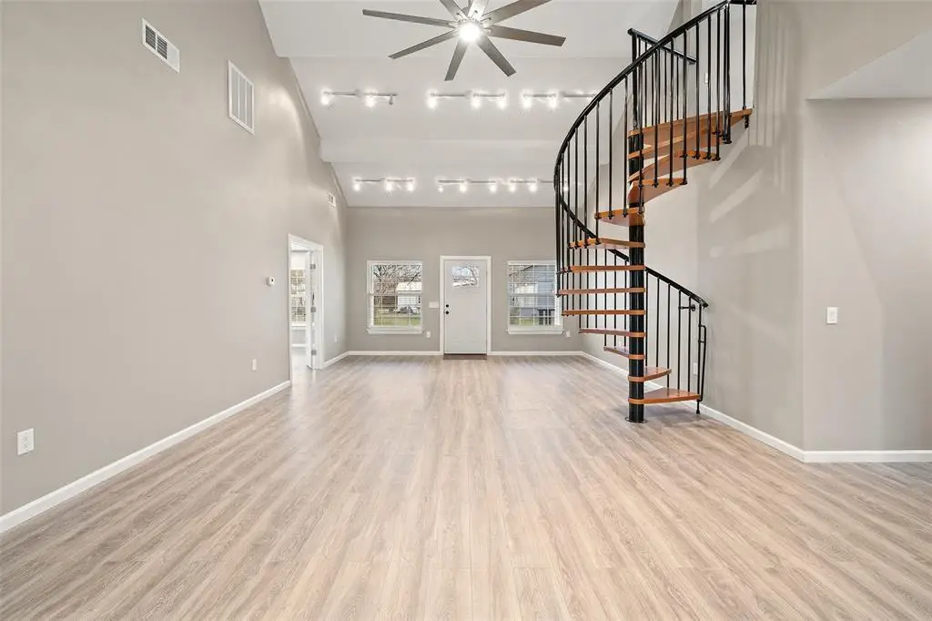 400 S Guadalupe, Granger, TX 76530 - #1