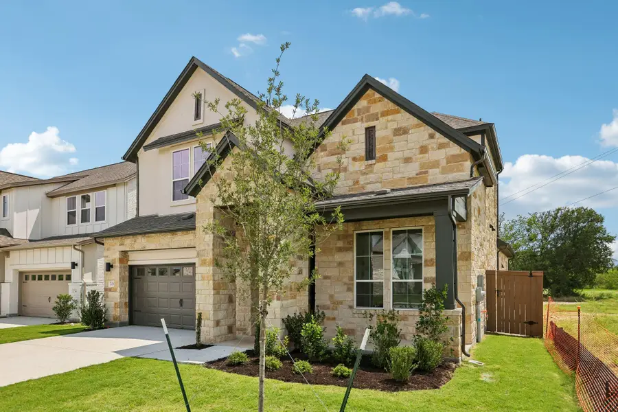 206 San Saba Dr, Buda, TX 78610 - #2