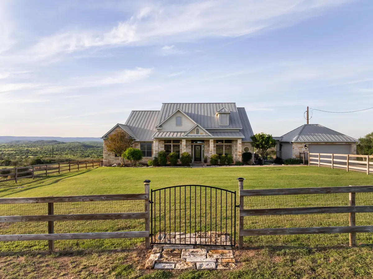 1130 Crownover Ln, Round Mountain, TX 78663 - #1
