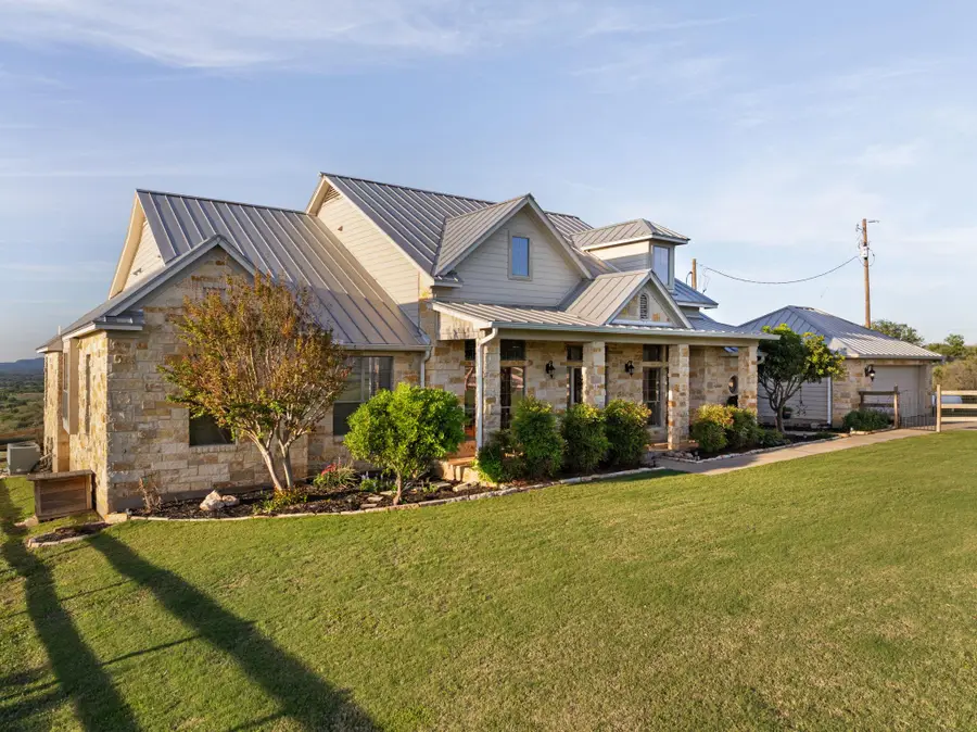 1130 Crownover Ln, Round Mountain, TX 78663 - #3