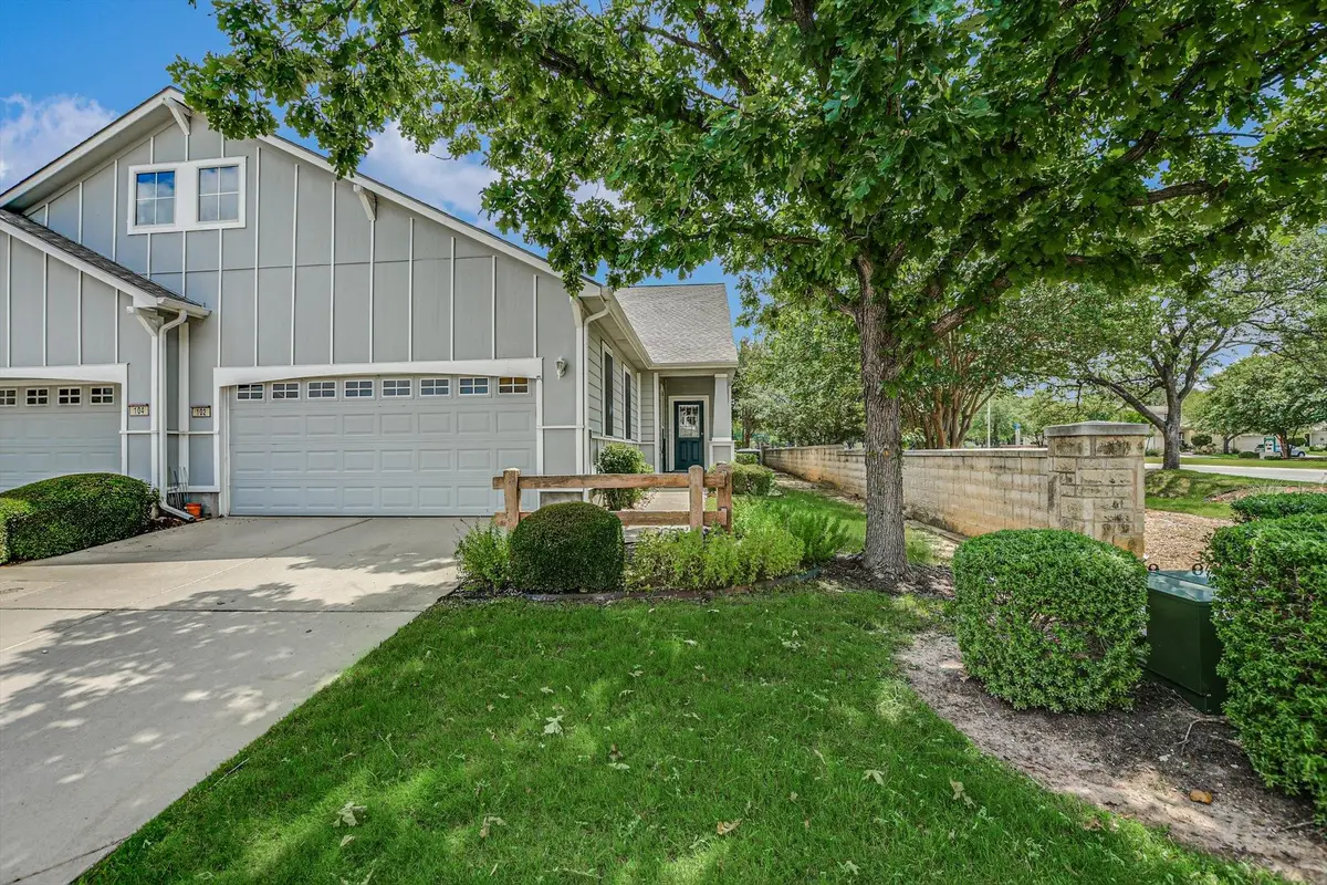 102 Portsmouth Dr, Georgetown, TX 78633 - #1
