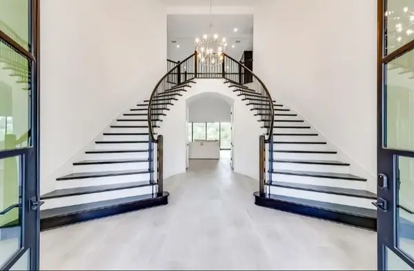 2349 Bel Paese Bnd, Leander, TX 78641