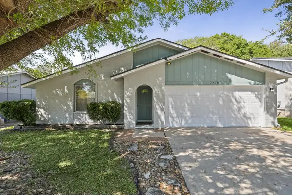 1729 Cricket Hollow Dr, Austin, TX 78758