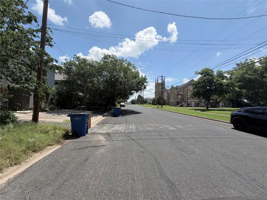 1202 Hackberry St, Austin, TX 78702 - #3
