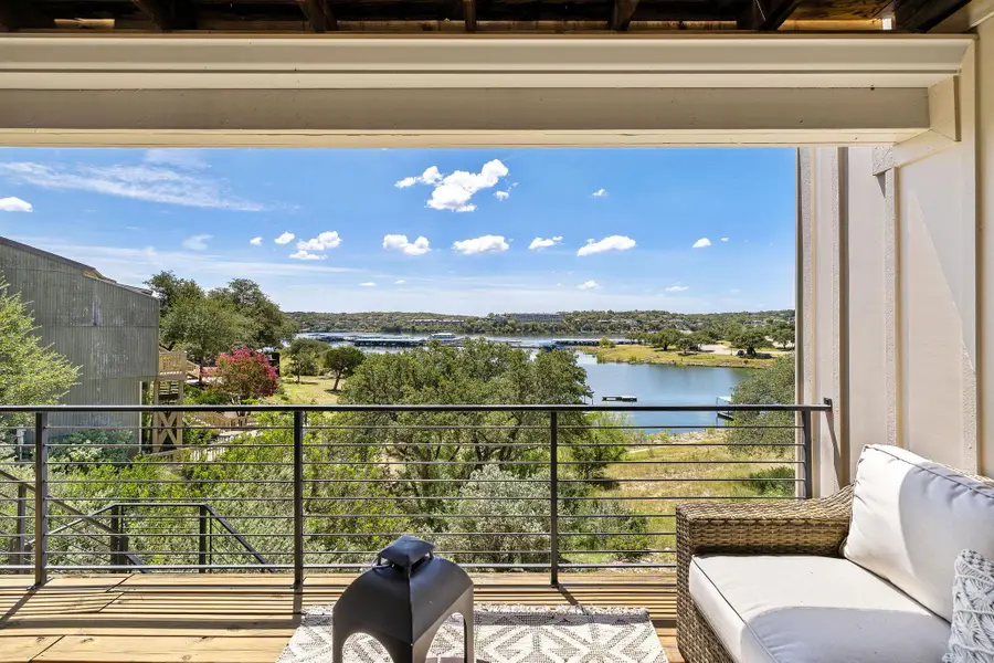 305 Venture Blvd S, Lago Vista, TX 78645 - Image #2