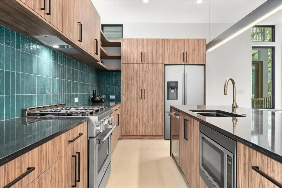 219 Lessin Ln #Unit 6, Austin, TX 78704 - #2