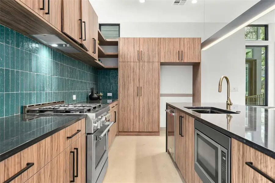 219 Lessin Ln #Unit 6, Austin, TX 78704 - #3