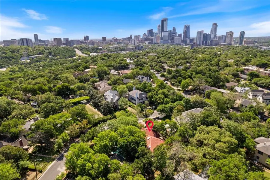 1502 Murray Ln, Austin, TX 78703 - Image #2