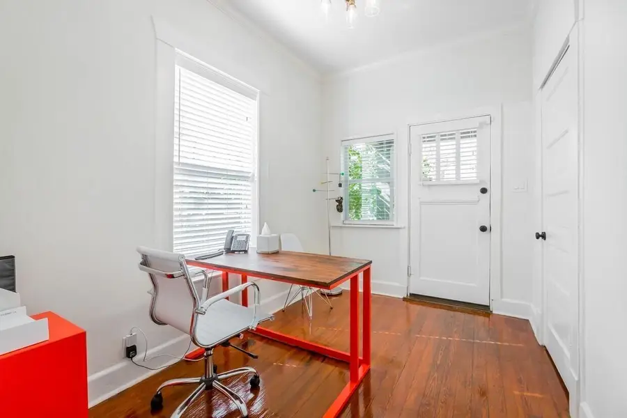 1159 Navasota St, Austin, TX 78702 - Image #2