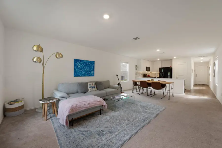 68 Trinity Cir, Lockhart, TX 78644 - Image #3