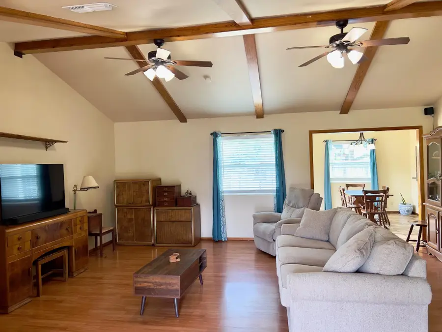 1309 10th St, Blanco, TX 78606 - #2