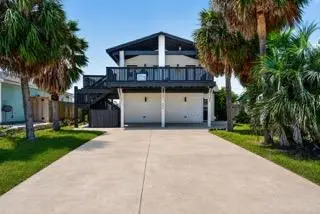 500 Royal Palm Ln, Port Aransas, TX 78373 - #1